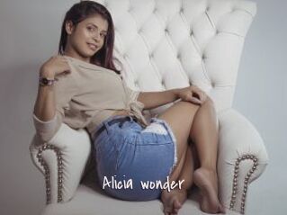 Alicia_wonder