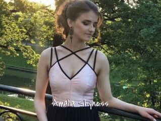 Amalia_Shyness