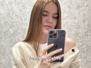 Ainsleyapplebee