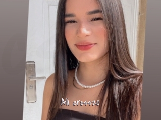Ali_cross20