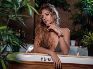 alisia Commando Sexy