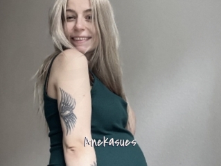 Anekasues