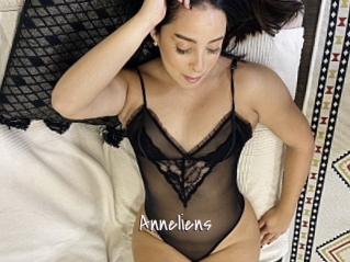 Anneliens