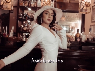 Anniebennette