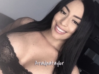 ariadnataylor Commando Sexy