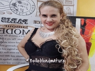 belleblondmature Commando Sexy