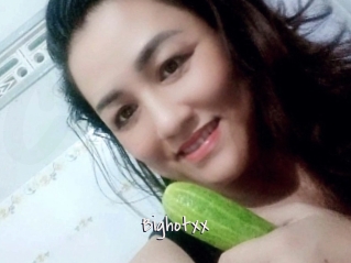 bighotxx Commando Sexy