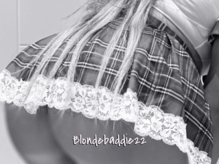 Blondebaddie22