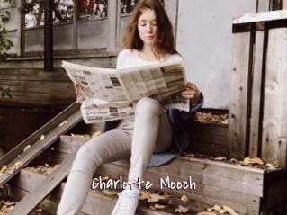 Charlotte_Mooch