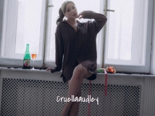 cruellaaudley Commando Sexy