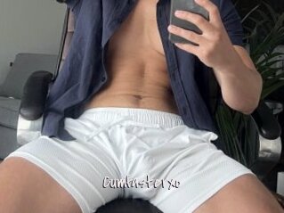 cumfasterxo Commando Sexy