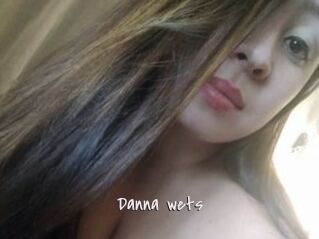Danna_wets