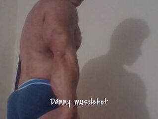 Danny_musclehot