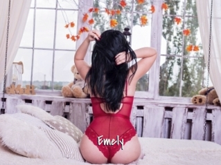 emely Commando Sexy
