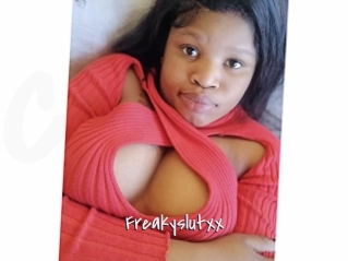 Freakyslutxx
