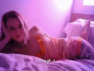 Freya_x