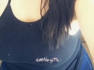GiaMiley6996