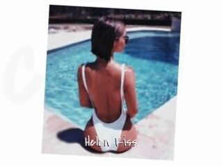 Helen_Kiss