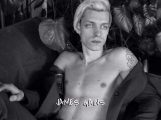 JAMES_GAINS Commando Sexy