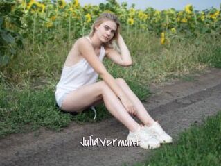 JuliaVermunt Commando Sexy