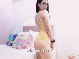 Julianne_Teron