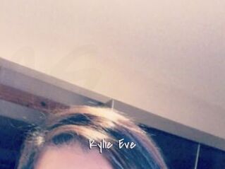 Kylie_Eve