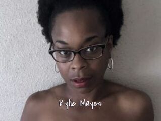 Kylie_Mayes