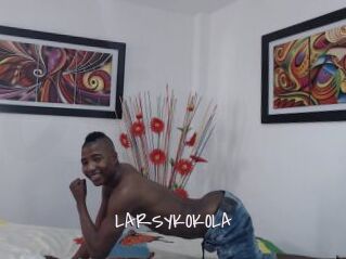 LARSYKOKOLA