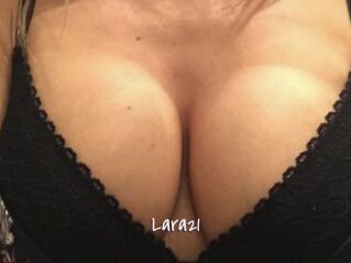 Lara21 Commando Sexy