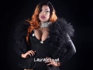 LauraOrtega Commando Sexy