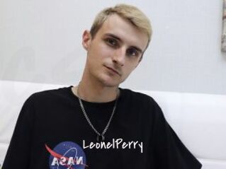 LeonelPerry Commando Sexy