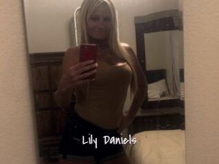 Lily_Daniels