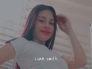 Luna_smith