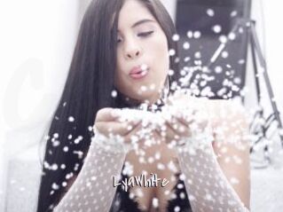 LyaWhite