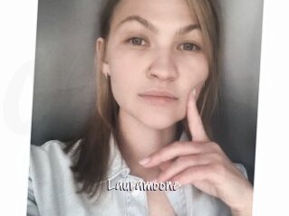Lauramoone