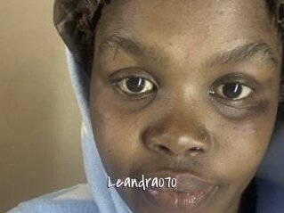 Leandra070
