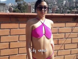 lily_snack Commando Sexy