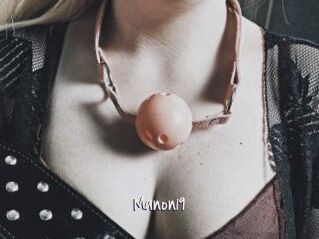 Manon19