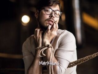 MarkHund Commando Sexy