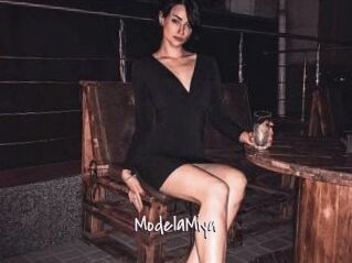 ModelaMiya