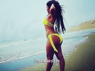 Moniquexoxo
