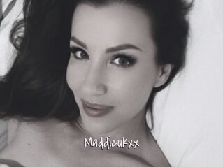maddieukxx Commando Sexy