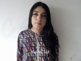 Melani_hot