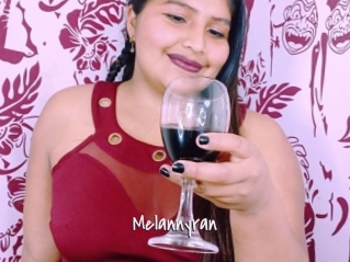 melannyran Commando Sexy