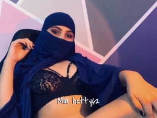 Mia_hotty62