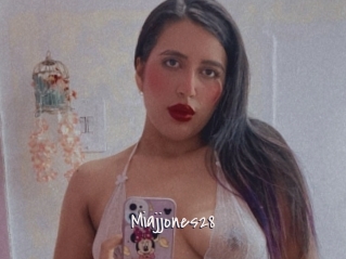 Miajjones28