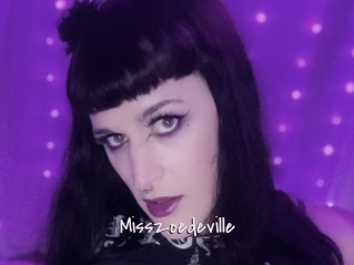 misszoedeville Commando Sexy