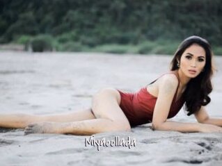 miyacollada Commando Sexy