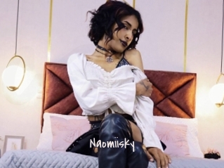 naomiisky Commando Sexy