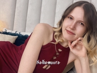 nelliemoore Commando Sexy